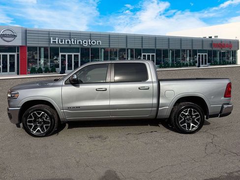 Used 2025 RAM 1500 Laramie AWD/4WD image 5