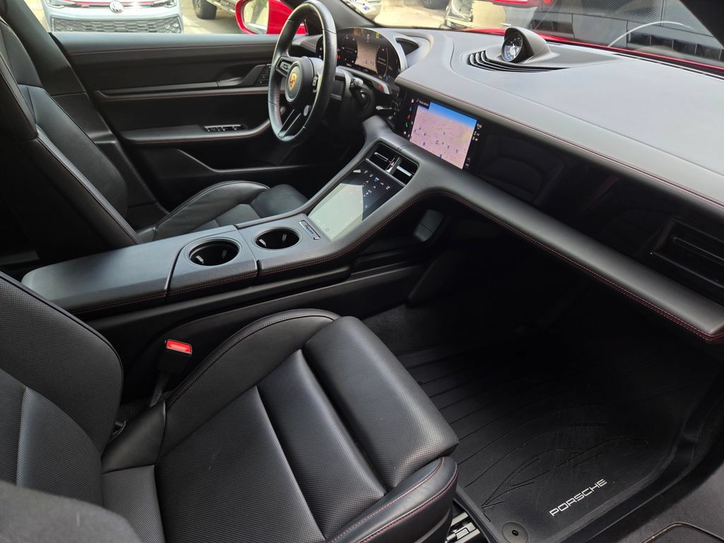 Used 2022 Porsche Taycan 4 Cross Turismo AWD/4WD image 21
