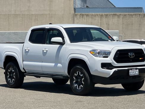 Certified 2021 Toyota Tacoma SR w/ SR Convenience Package RWD image 5