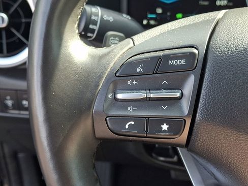 Used 2023 Hyundai Kona Limited FWD image 22