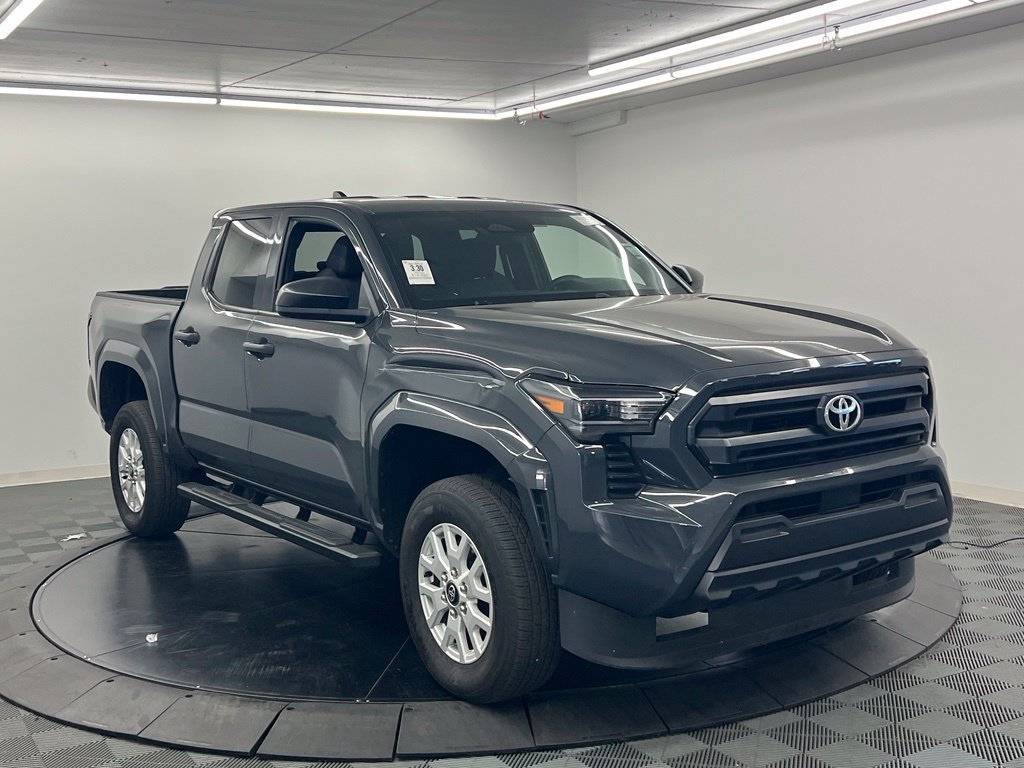 Used 2025 Toyota Tacoma SR RWD image 3