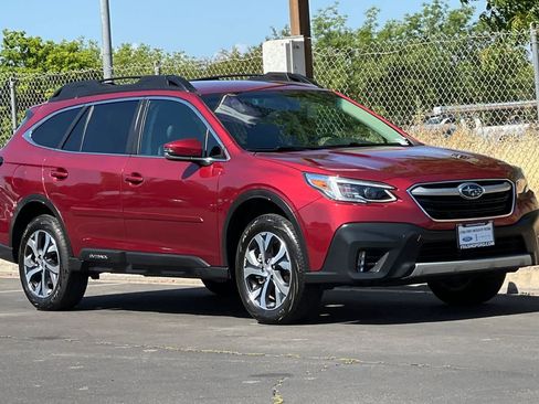 Used 2022 Subaru Outback Limited AWD/4WD image 9