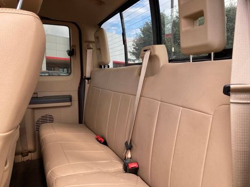 Used 2016 Ford F350 Lariat AWD/4WD image 11