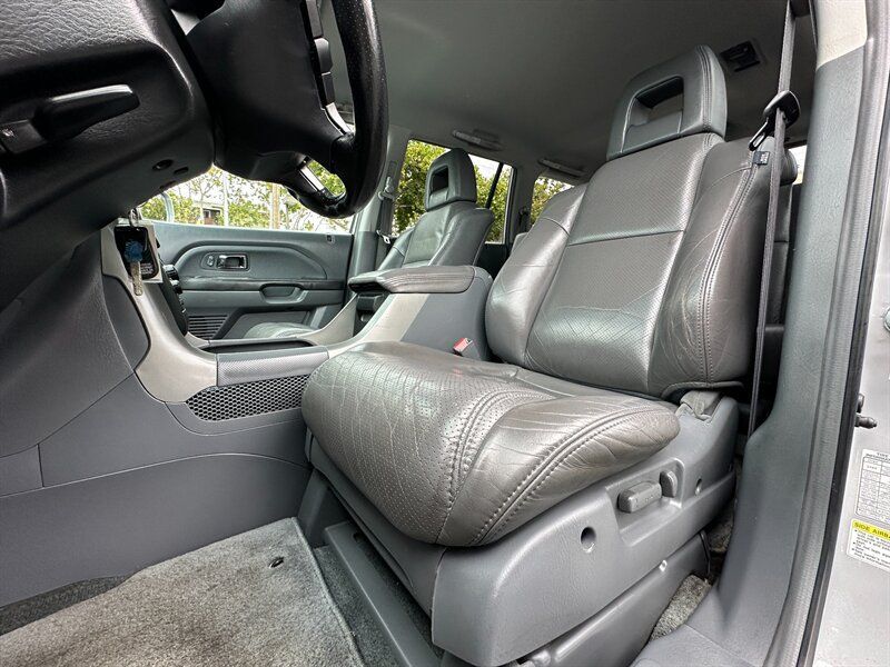 Used 2003 Honda Pilot EX image 12
