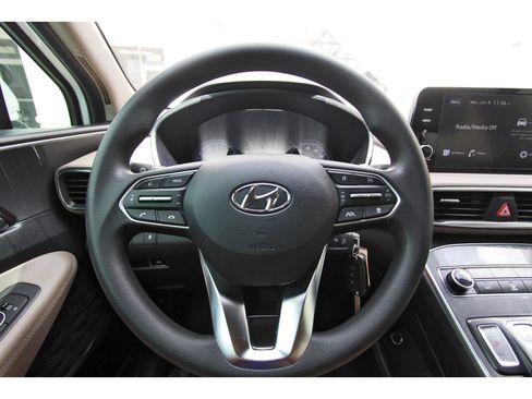 Used 2023 Hyundai Santa Fe SE FWD image 17