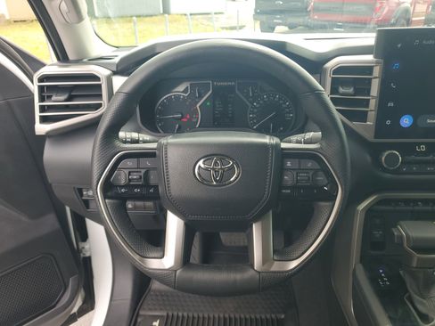 Used 2023 Toyota Tundra Limited AWD/4WD image 27