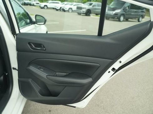 Used 2025 Nissan Altima 2.5 SV FWD image 22