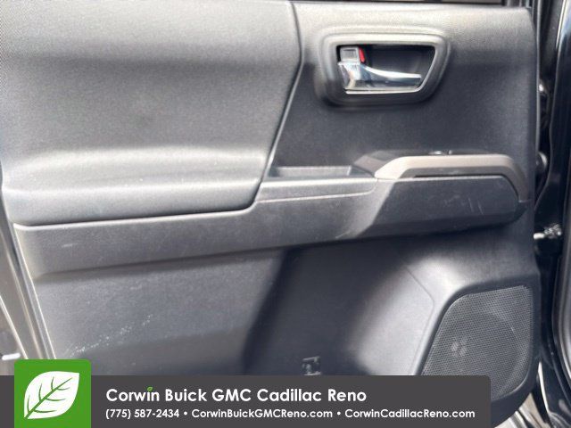 Used 2019 Toyota Tacoma TRD Pro AWD/4WD image 28