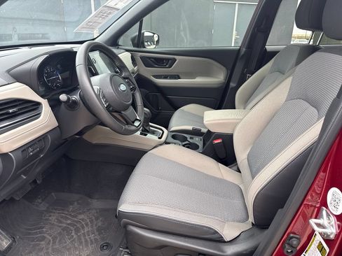 Used 2025 Subaru Forester Premium w/ Convenience Package #1 AWD/4WD image 9