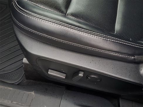 Used 2021 Ford Escape SEL image 10