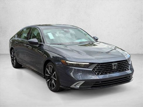 Certified 2025 Honda Accord Touring image 7