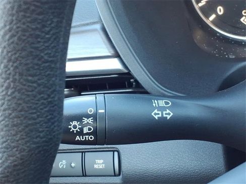 Used 2024 Nissan Altima 2.5 SV image 23