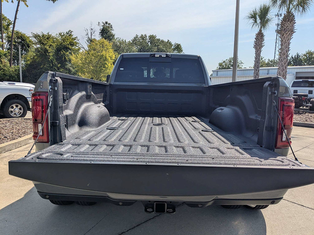 New 2026 RAM 3500 Big Horn AWD/4WD image 12