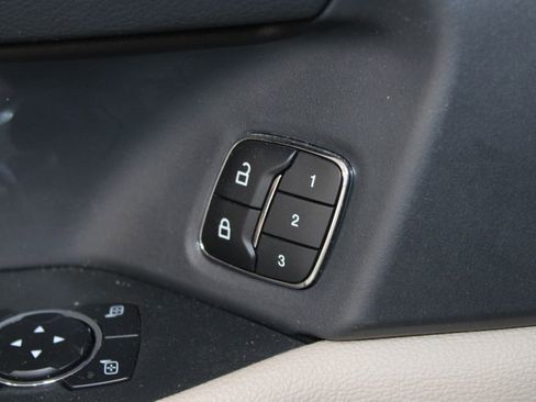 Used 2024 Ford Expedition Max Limited image 27