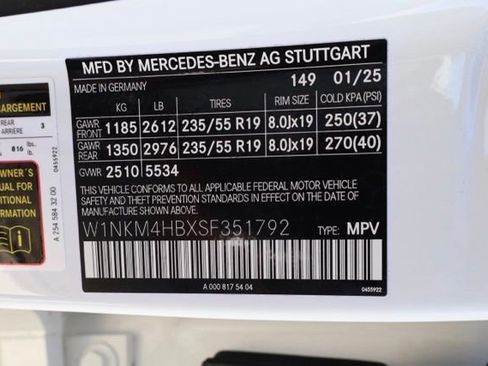Certified 2025 Mercedes-Benz GLC 300 4MATIC image 36