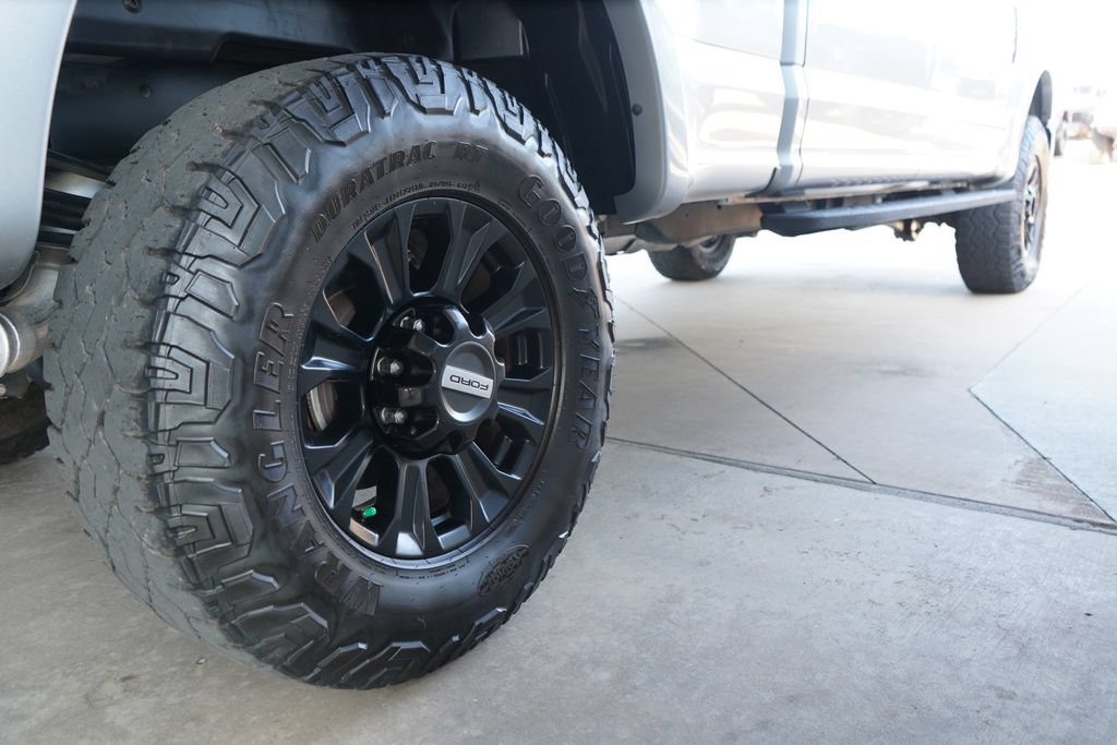 Used 2022 Ford F250 Platinum w/ Tremor Off-Road Package AWD/4WD image 11