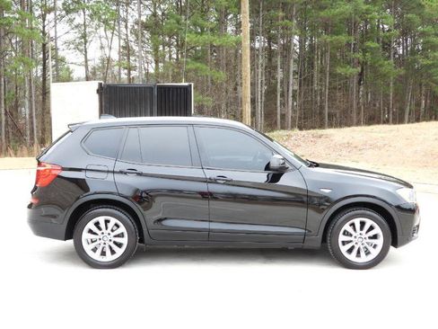 Used 2017 BMW X3 sDrive28i RWD image 25