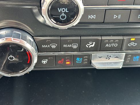 New 2025 Ford F150 Lariat w/ Equipment Group 502A High image 25