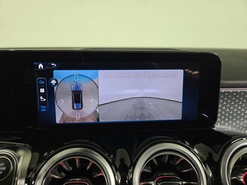 Certified 2026 Mercedes-Benz GLB 250 4MATIC image 37