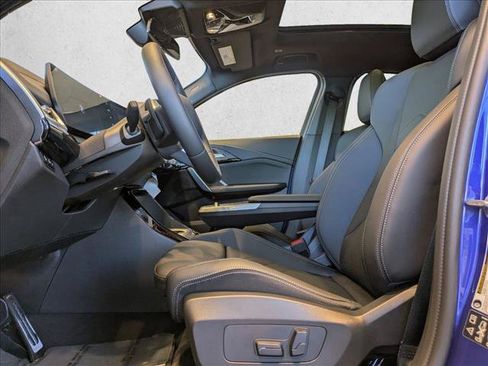 Used 2026 BMW X2 xDrive28i w/ M Sport Package AWD/4WD image 4