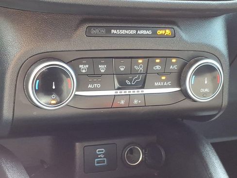 Certified 2023 Ford Escape Active FWD image 18