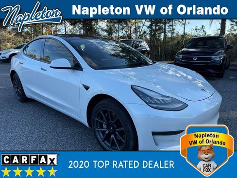 Used 2019 Tesla Model 3 Standard Range Plus image 3