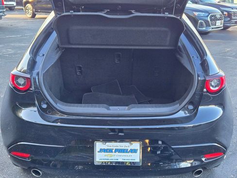 Used 2023 MAZDA MAZDA3 s image 12