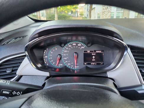 Used 2019 Chevrolet Trax LS FWD image 36