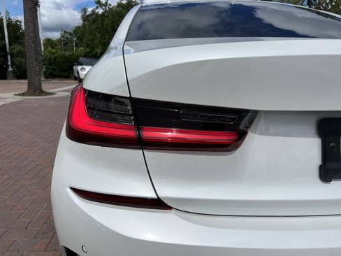 Used 2019 BMW 330i Sedan w/ M Sport Package RWD image 40