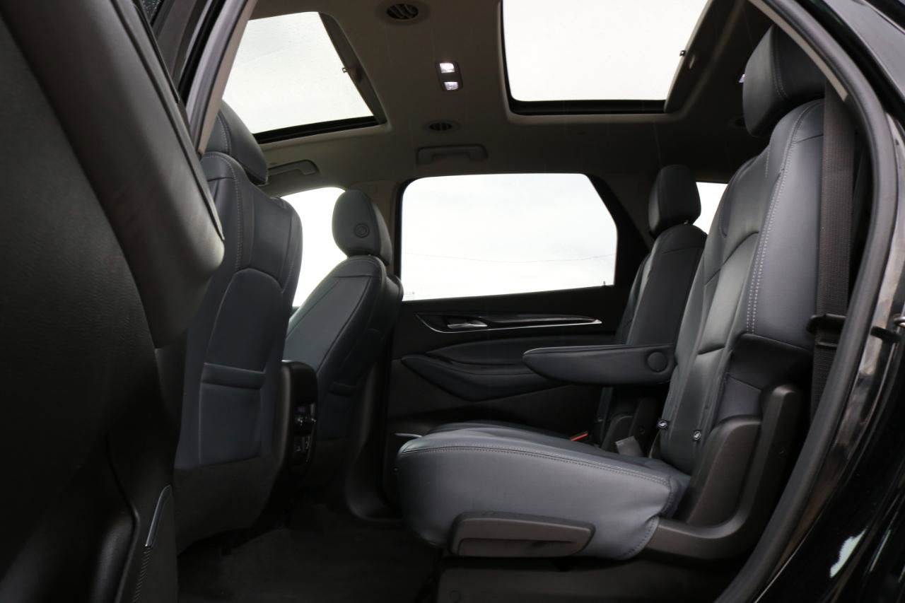 Used 2019 Buick Enclave Essence AWD/4WD image 37