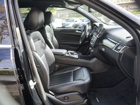 Used 2017 Mercedes-Benz GLS 450 4MATIC w/ Premium Package image 15