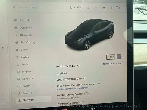 Used 2024 Tesla Model Y 2WD image 20