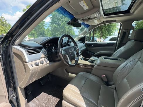 Used 2018 GMC Yukon SLT w/ Open Road Package AWD/4WD image 20
