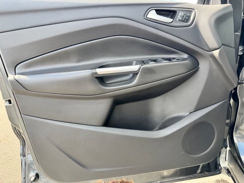 Certified 2017 Ford Escape Titanium FWD image 12