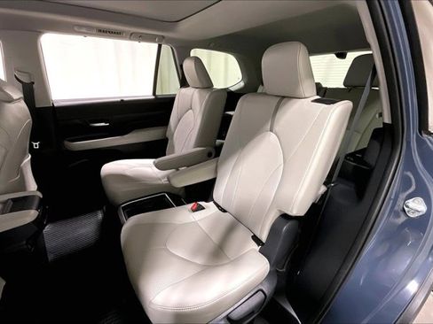 Certified 2024 Toyota Grand Highlander AWD image 27