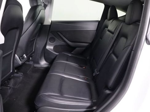 Used 2023 Tesla Model Y Long Range AWD/4WD image 13