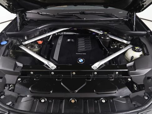 Used 2022 BMW X5 xDrive40i w/ M Sport Package AWD/4WD image 51