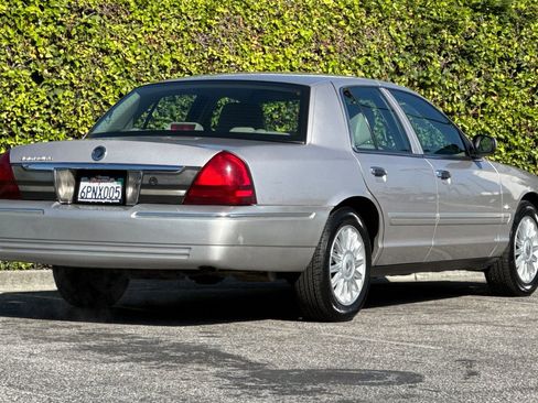Used 2011 Mercury Grand Marquis LS RWD image 4