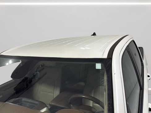 Used 2019 RAM 1500 Laramie AWD/4WD image 31