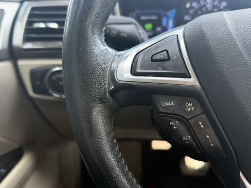 Used 2019 Ford Fusion SEL image 30