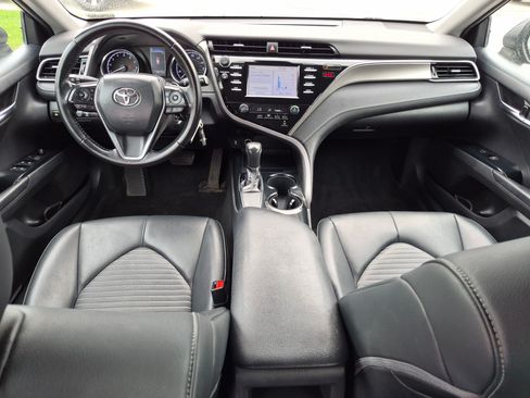 Used 2019 Toyota Camry SE FWD image 28