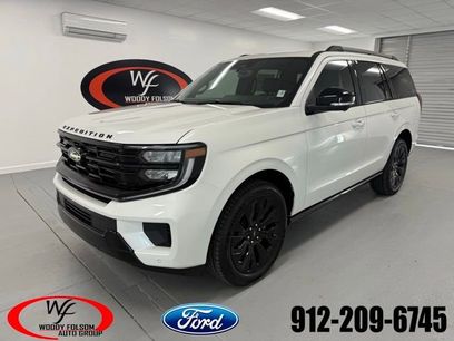 New 2025 Ford Expedition Platinum w/ Stealth Appearance Package
