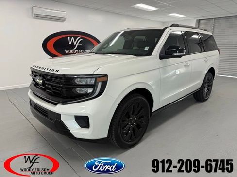New 2025 Ford Expedition Platinum w/ Stealth Appearance Package image 1