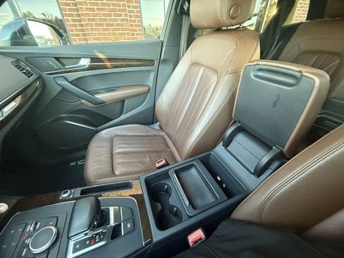 Used 2019 Audi Q5 2.0T Premium w/ Convenience Package image 29