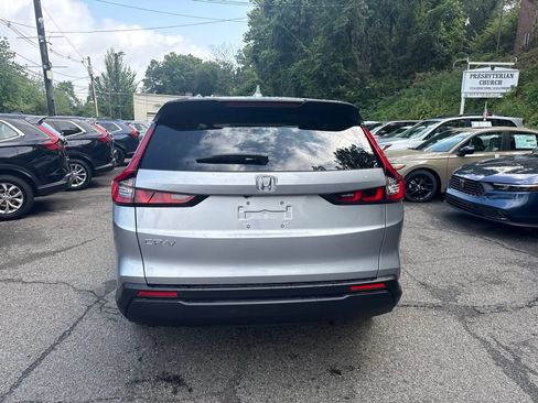 Used 2026 Honda CR-V EX image 4