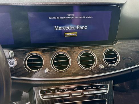 Used 2021 Mercedes-Benz E 350 Sedan image 18