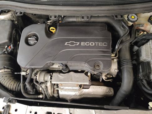Used 2018 Chevrolet Cruze LT w/ Convenience Package FWD image 30