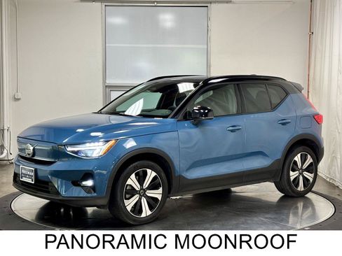 Used 2023 Volvo XC40 Recharge Plus w/ Protection Package Premier AWD/4WD image 4