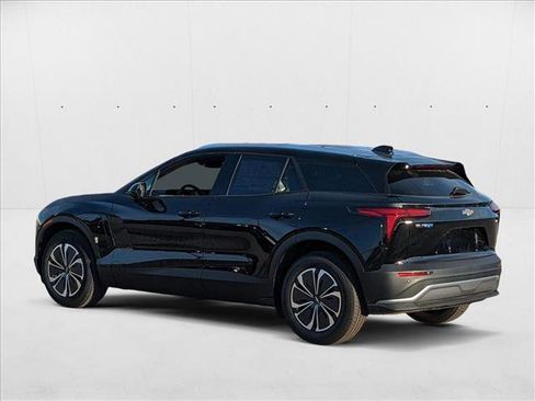 New 2025 Chevrolet Blazer EV LT image 7