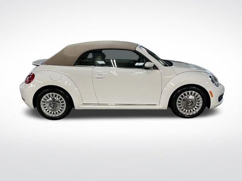 Used 2013 Volkswagen Beetle 2.5 image 7